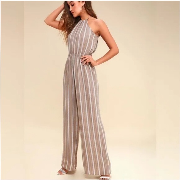 Lulu’s jumpsuit - Picture 9 of 9